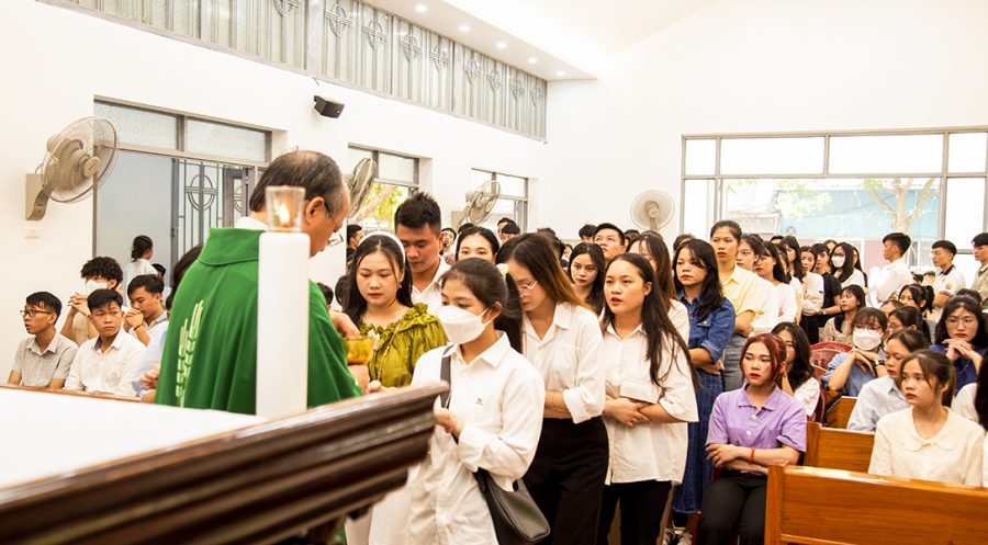 Ba Ngôi - Mầu nhiệm sự sống !