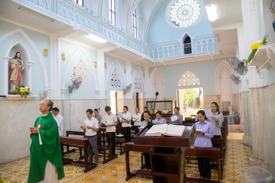 Bán cho tất cả để theo Chúa !