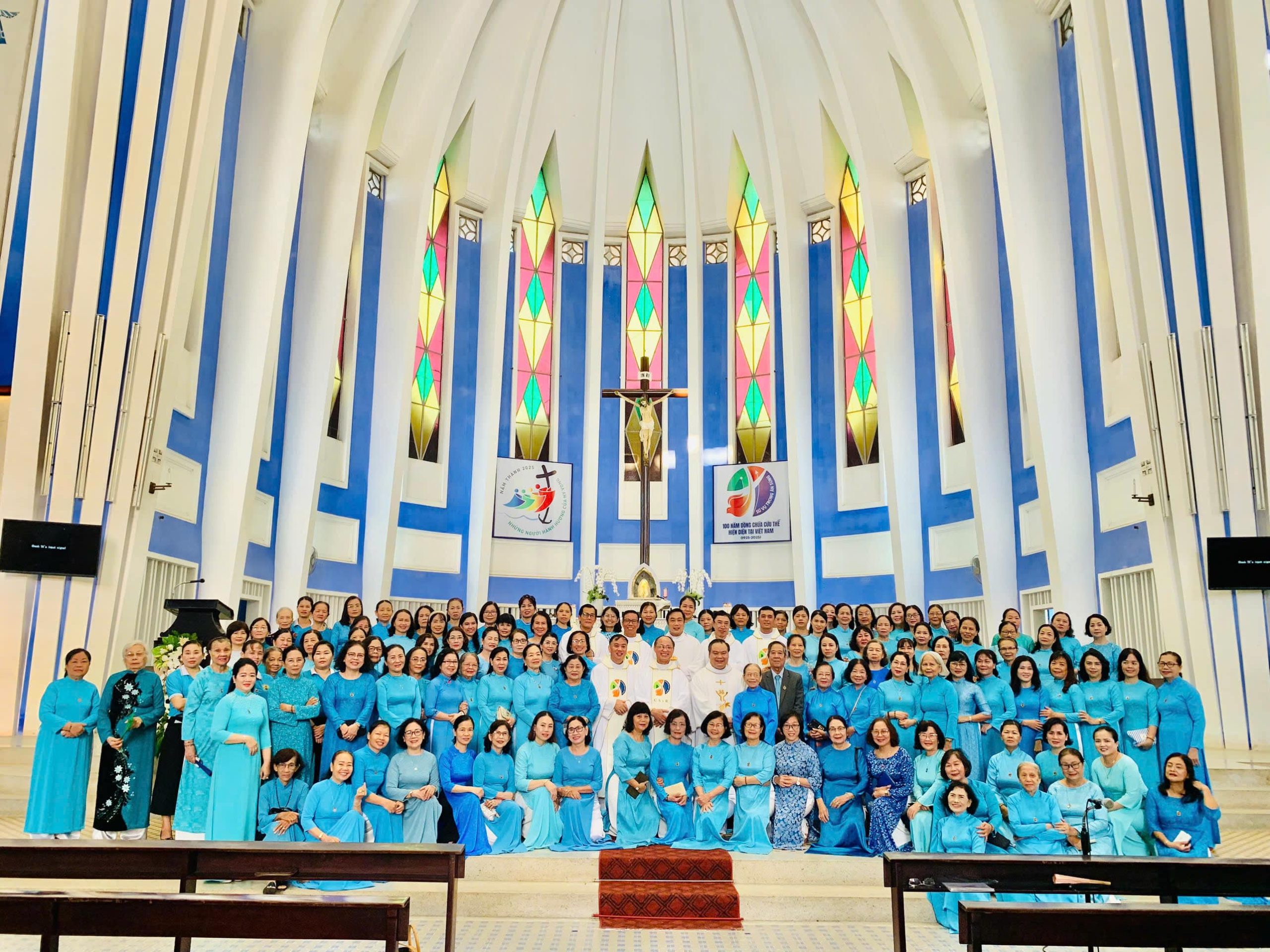 Hãy biết xây nhà trên đá